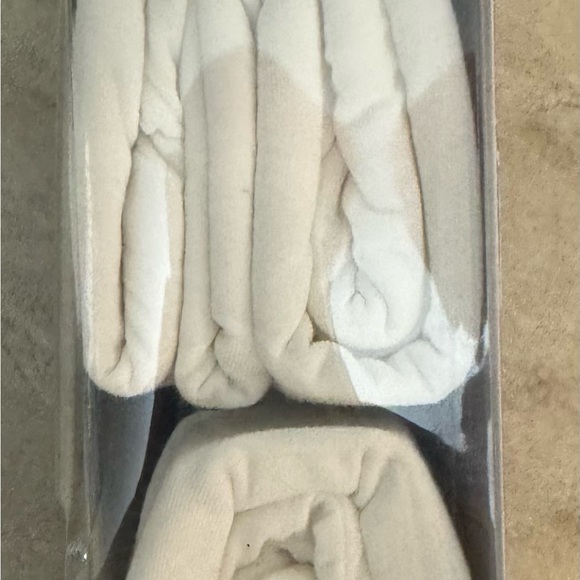 Polo Ralph Lauren Perfect Flex V-Neck Undershirt 2-Pack - Picture 6 of 10